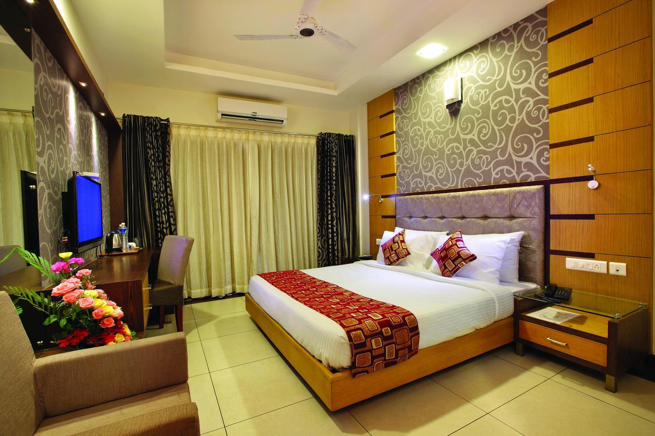 Hotel Aswathy Kodungallur Luaran gambar