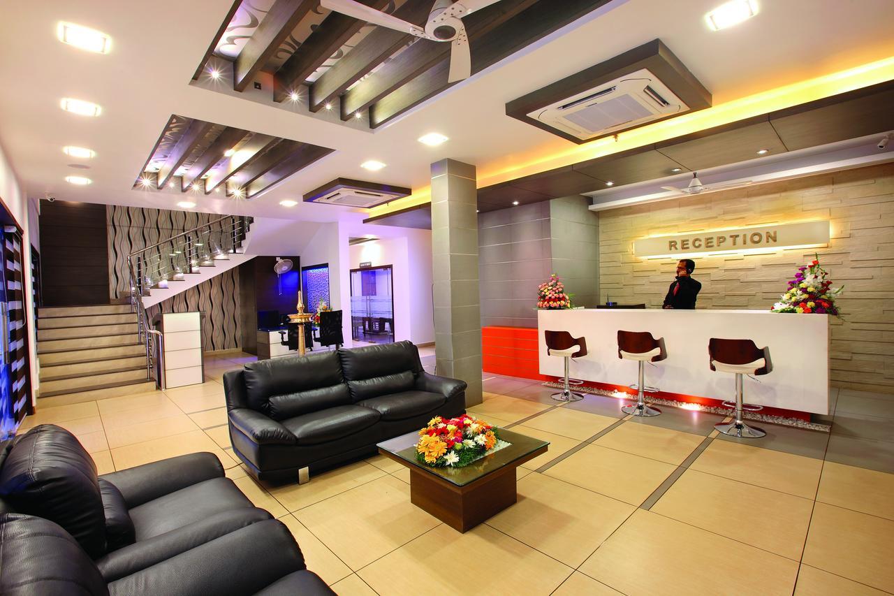 Hotel Aswathy Kodungallur Luaran gambar