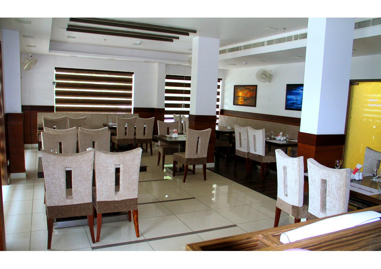 Hotel Aswathy Kodungallur Luaran gambar