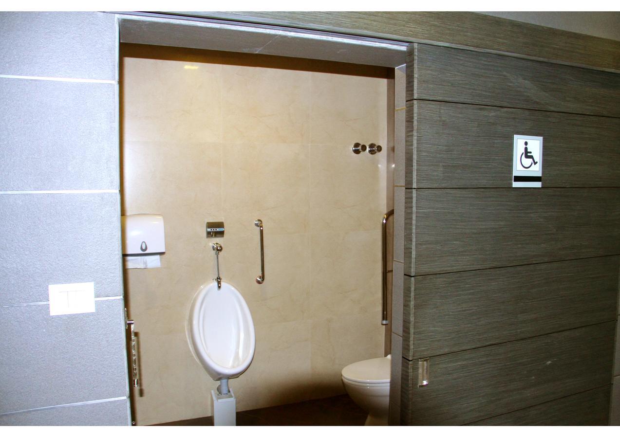 Hotel Aswathy Kodungallur Luaran gambar